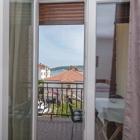 玛丽加别墅酒店 招待所 3*