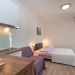 Marija 3* Trogir