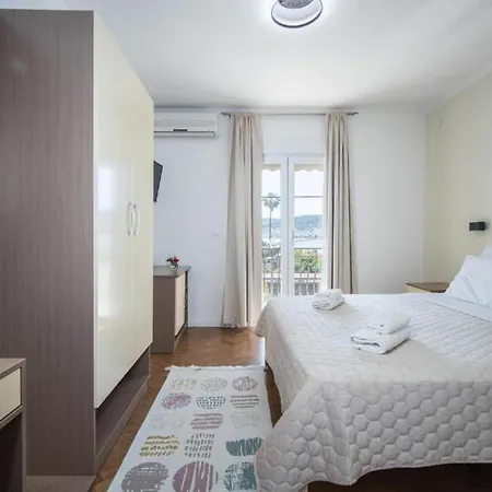 Guest house Marija 3*