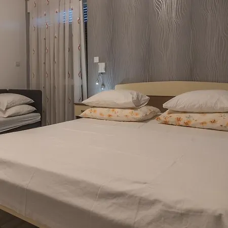 Guest house Marija 3*